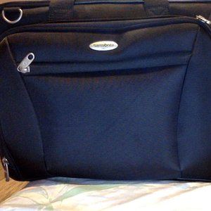 Samonite Bag for Work and Casual Wear Business